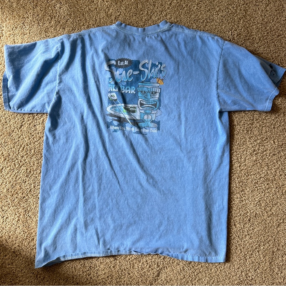 Vintage Hawaii sue shi tiki bar graphic shirt